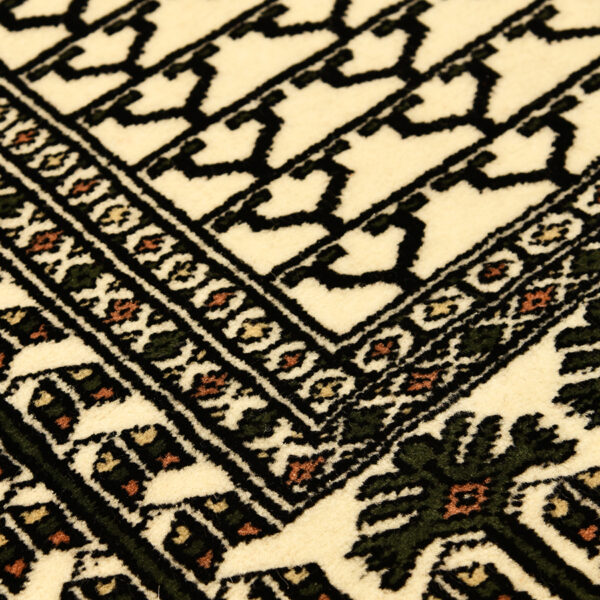 Modern Woolen Rug